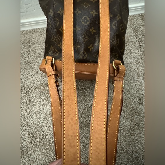 Louis Vuitton Montsouris Backpack - Picture 5 of 8